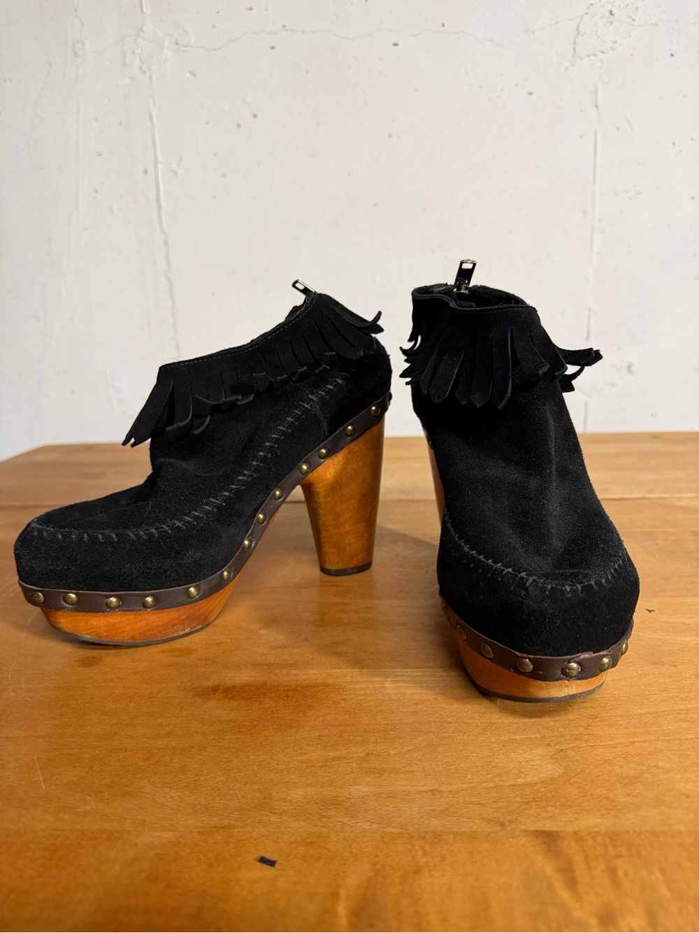 FLOGG Women’s 7.5 Suede Booties Platform High Heel Wooden Heel Black Fringe